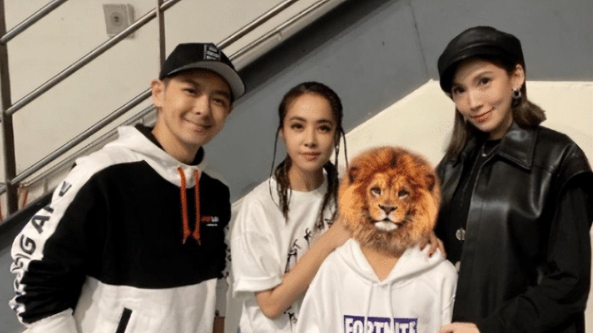 Kimi长大也长残了，看到最新照片，终于知道林志颖为何不晒照片了