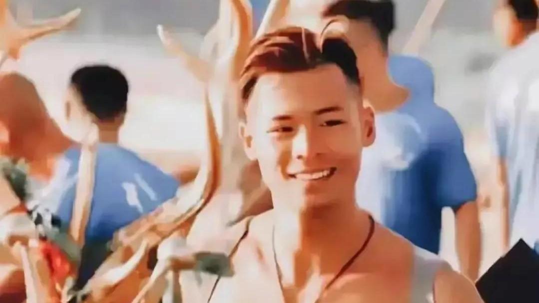 “炸毛哥冯伟俊”火了！被女网友求婚，夺冠后村里豪摆宴席1800桌