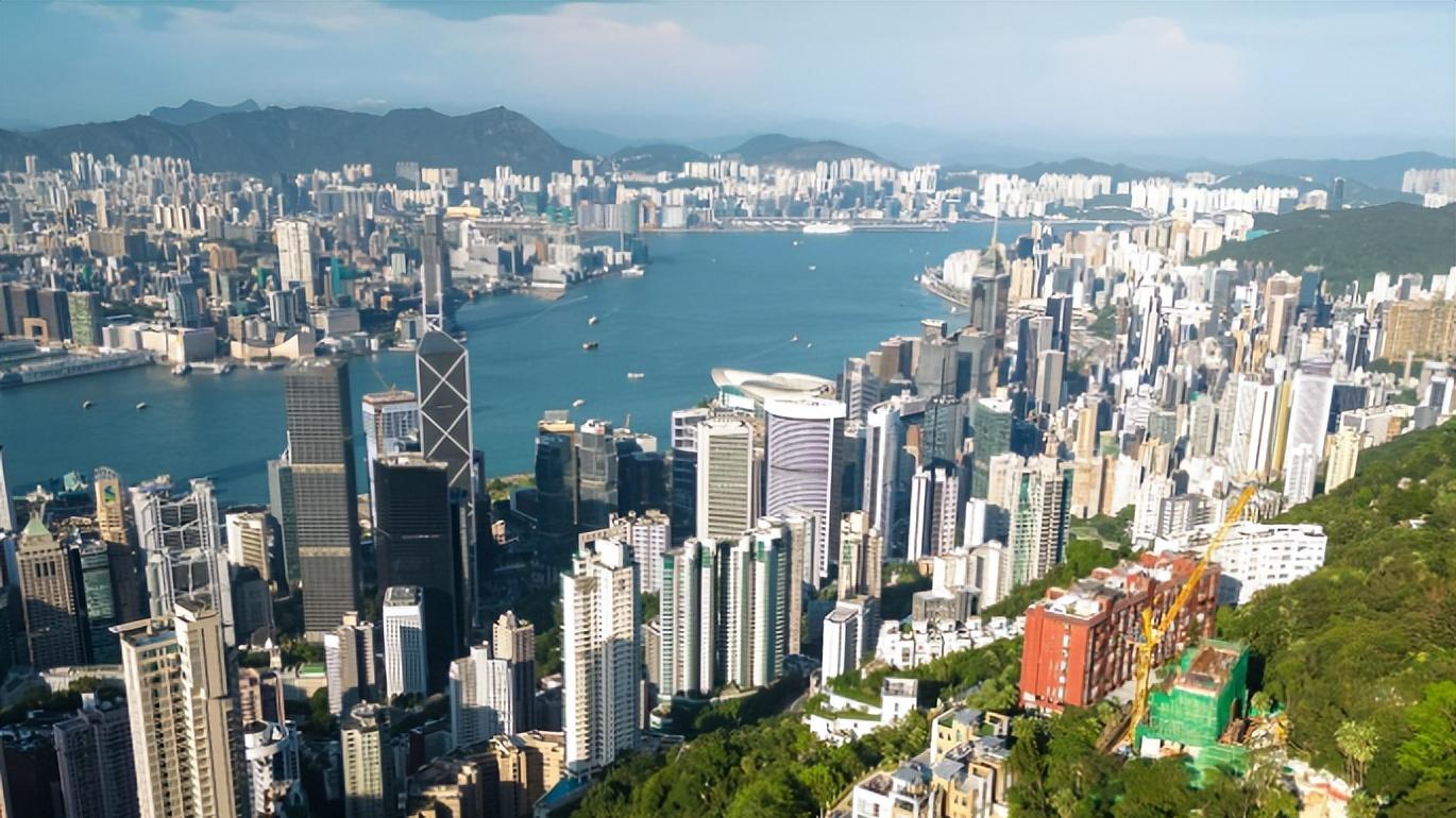 徐子淇新家照片曝光，总计造价超过40亿，天台还有私人游乐园