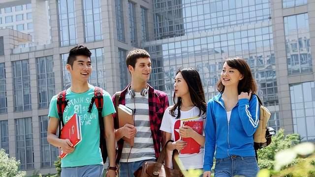 想要毕业后去大疆，计算机、自动化、电子信息，选哪更好个？