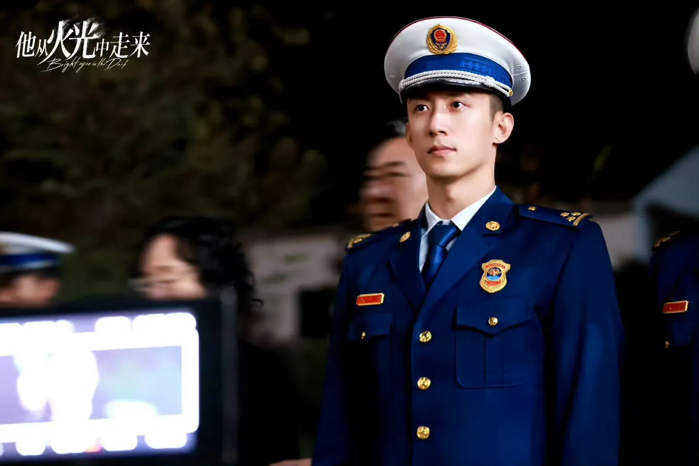 因担忧留给他的兵种不多了，而被央视点名置顶的黄景瑜