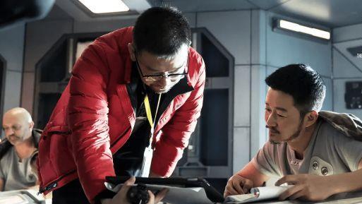 流浪地球2|《流浪地球2》定成春节档票房冠军，但达不到80亿，预测票房35亿！