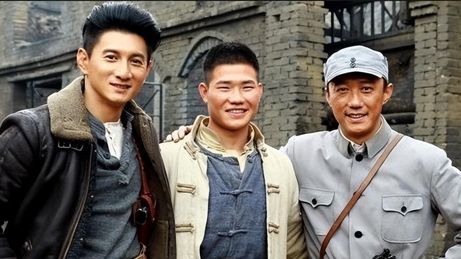 谢孟伟|吴奇隆退出《小兵张嘎2》的拍摄，害怕毁掉演艺生涯！