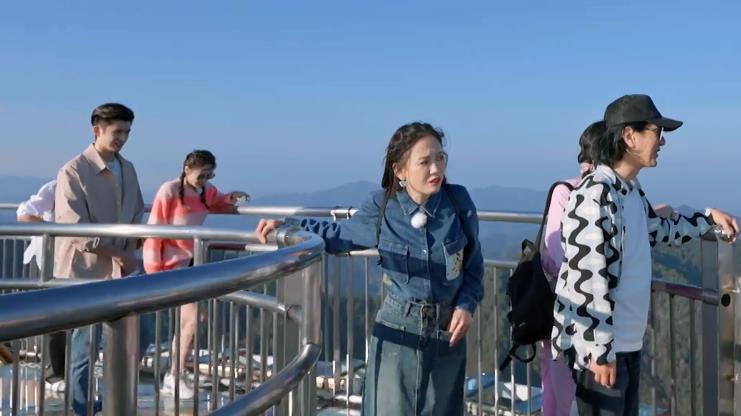 陆毅|《妻子6》郑钧很大方，郑恺只选便宜的买单，陆毅全程不掏钱