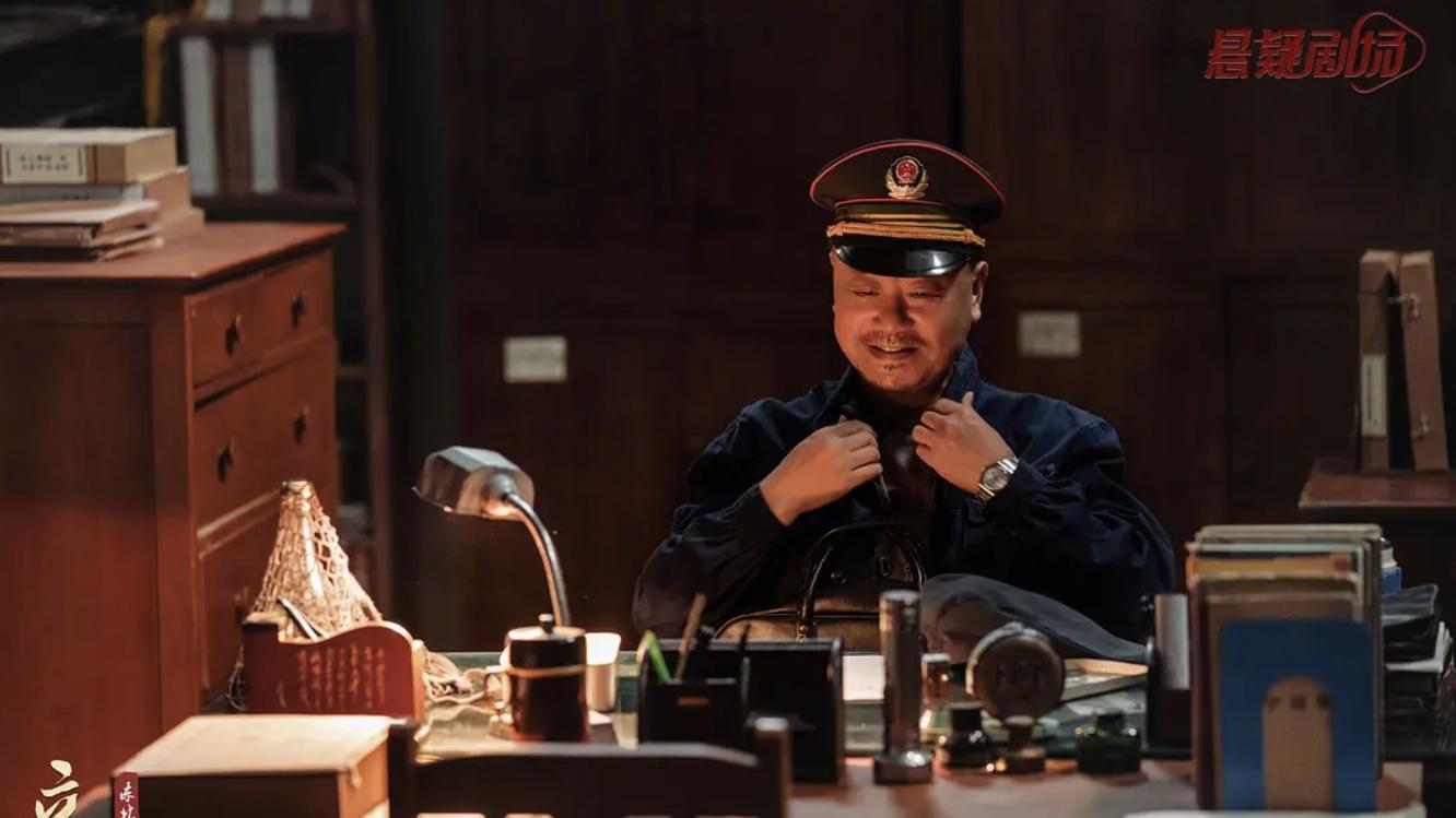 范伟|才播2集就冲上热榜，范伟令观众成功入坑，悬疑剧有天花板了