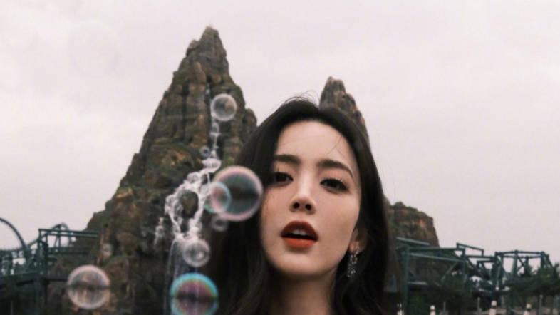 古力娜扎|娱乐圈的世态炎凉，在古力娜扎身上体现得淋漓尽致