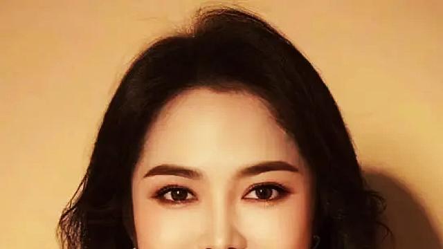 37岁漂亮女主持人突然去世，大量美照流出，最后一条朋友圈曝光