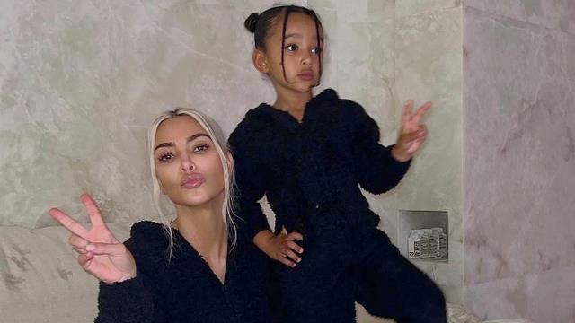 金·卡戴珊|芝芝5岁了！颜值不输詹娜，金卡戴珊为女儿庆生，家族未来顶流