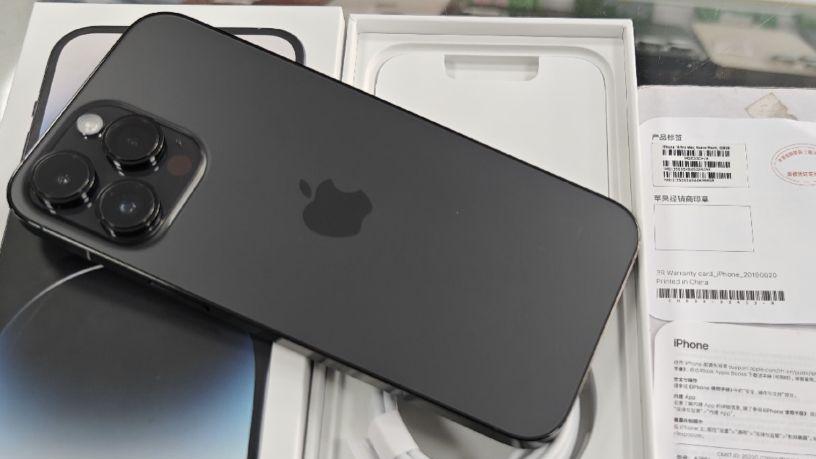 网友买二手iPhone14Pro Max，成色极品，配件齐全，主要价格低！