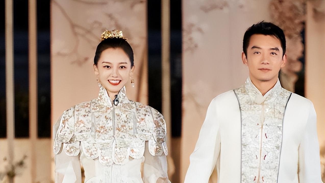 郑恺|郑恺苗苗已离婚？刚被爆早产诞下三胎女儿，孩子疑似仍在医院观察