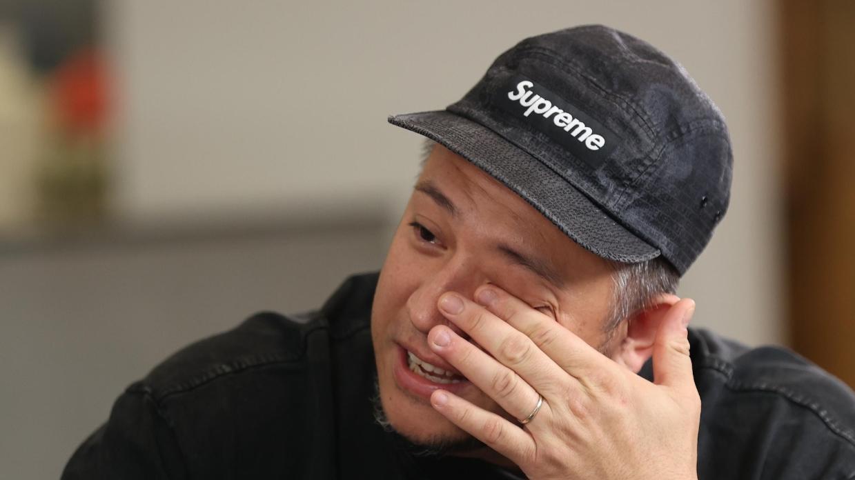 落魄港星申请综援失败，为养家到小吃店上班兼推销酒水