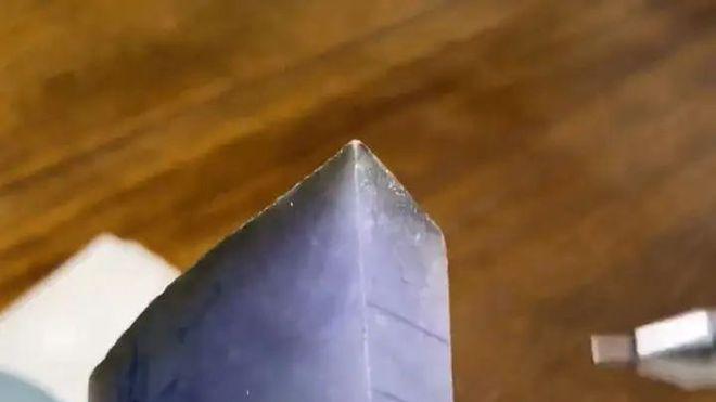 什么样的翡翠让玉雕师烧脑?