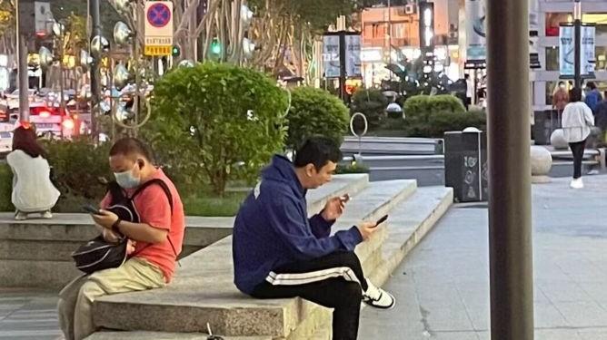 王思聪|35岁王思聪再惹争议，涉嫌逃税被罚款3.3亿，曾被列为被执行人