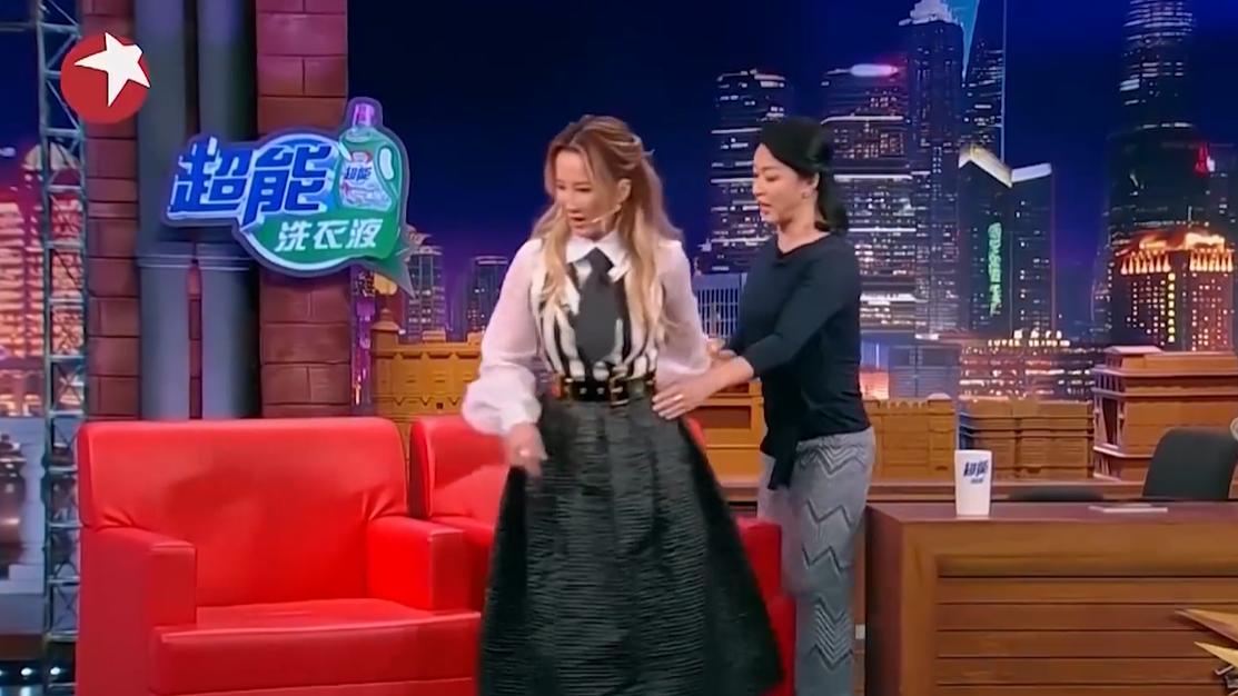 李玟有多真？当年参加金星的节目，还没坐下就先问此事