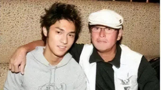 事实证明，73岁“渣男始祖”谭咏麟，终于为自己“过错”付出代价