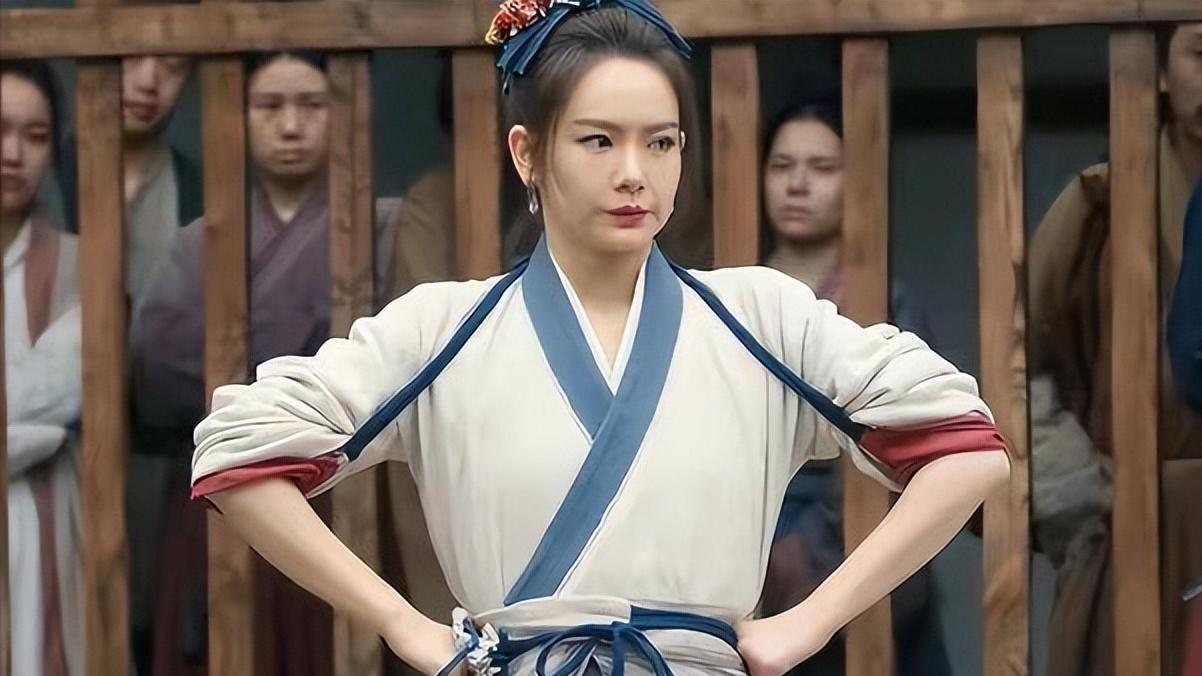 刘涛|放过“少女感”，没有别硬凹! 戚薇的清醒让多少丫头教女演员脸红