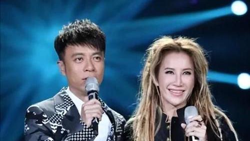 李克勤表面冷血无情、替罪蓝台，实则隐秘发声，背后原因令人泪目