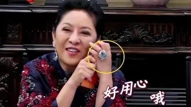 向太|向太素颜首次公开，各个器官都不正常！