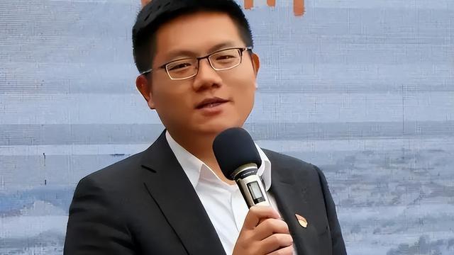 招聘|我国首位90后县长，颜值高学历也高，网友：没点真本事当不了县长