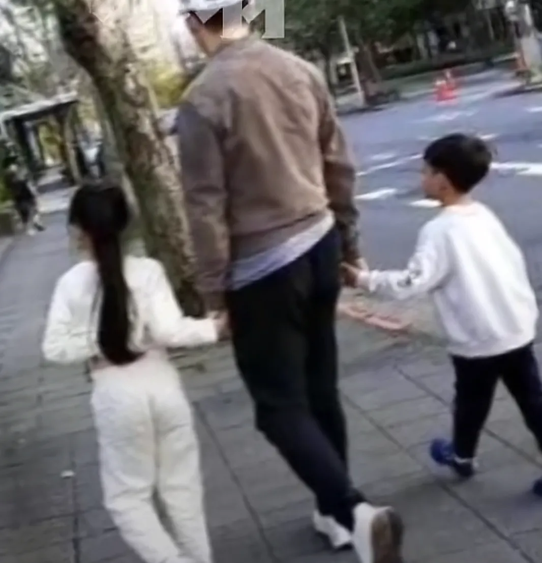 张继科|汪小菲抵达台北，一双儿女近照曝光！！