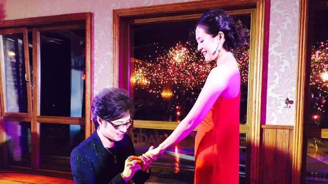 章子怡汪峰离婚真相疑曝光！娱记透露罪魁祸首是周一围，网友直呼不可能