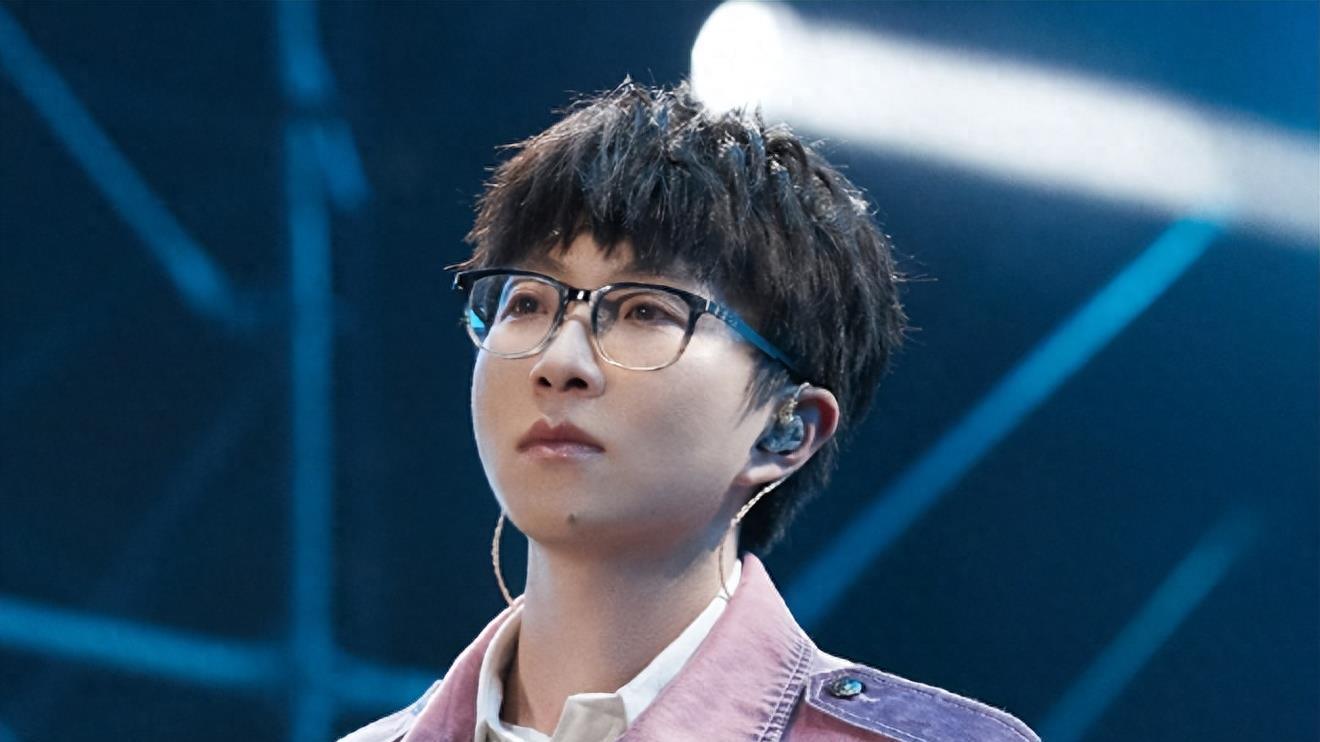 毛不易病情恶化，多项活动暂停，知情人透露细节：筷子都拿不稳