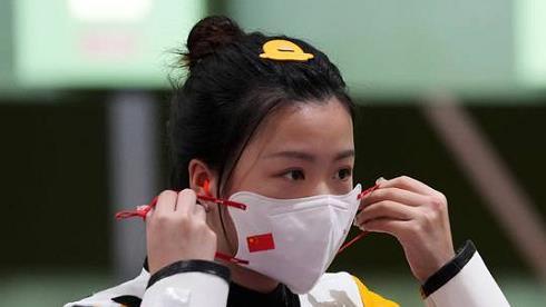 全红婵|奥运冠军杨倩性感照曝光，博主曝其进娱乐圈，庆幸全红婵有周继红