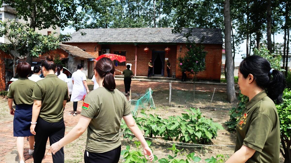 6月份军队文职招人，高中以上可报，驾驶员、炊事员也有岗位