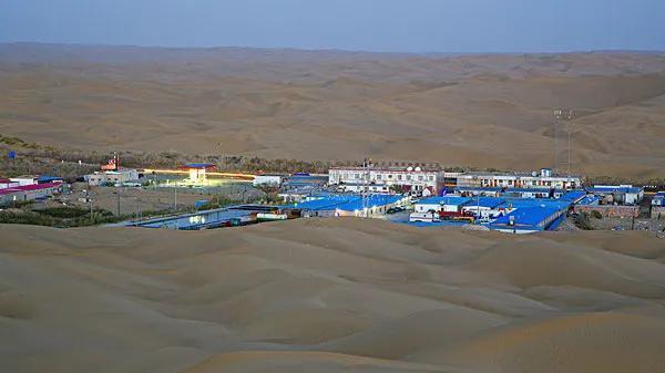 许多|沙漠之城—塔中镇，方圆300里全是沙漠，生活着两万人