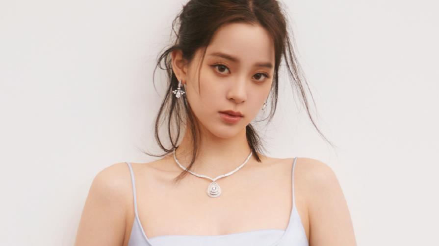 欧阳娜娜|欧阳娜娜喝汤风波升级，更多无边界行为被扒，遭批媚男无底线