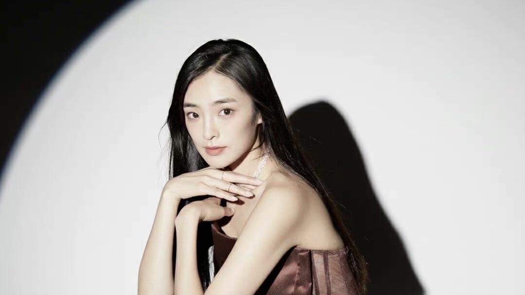 TVB|恭喜！TVB港姐小花正式获解冻，因私生活混乱遭雪藏半年！