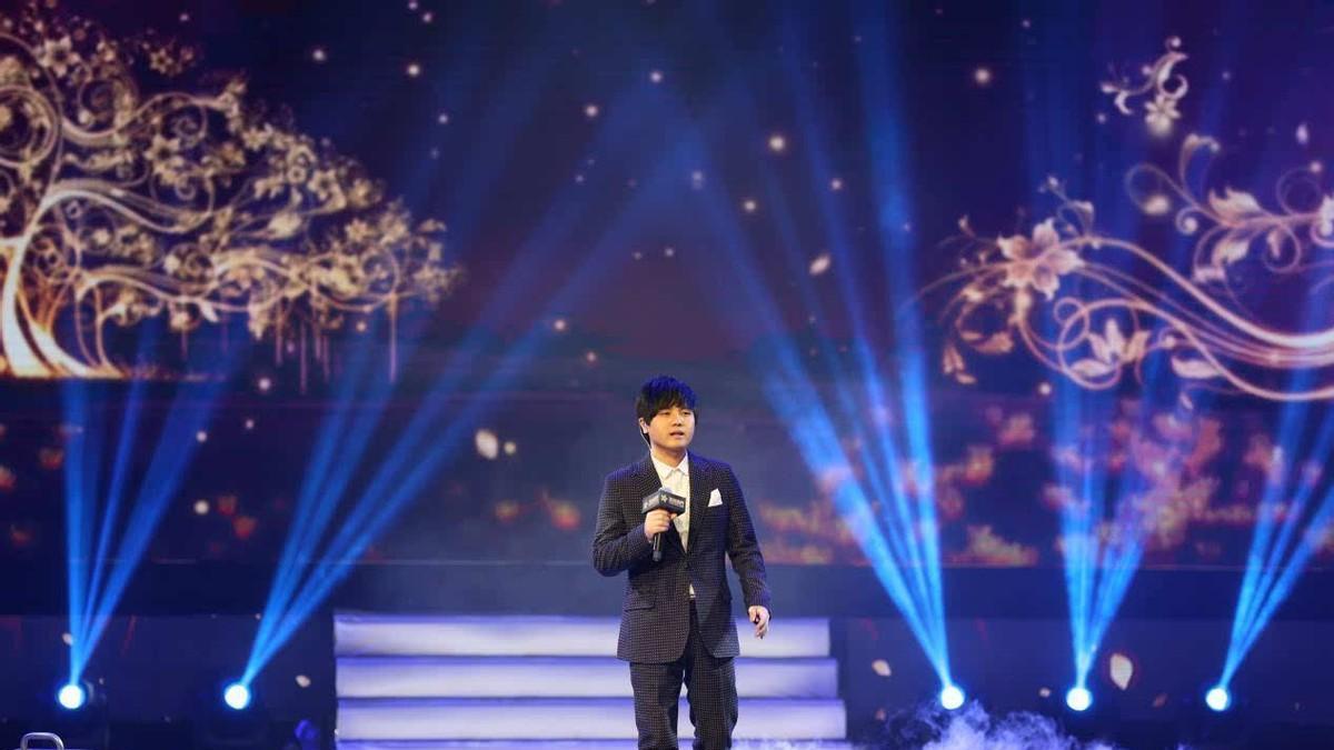 14岁开演唱会，24岁狂赚2亿，春晚请不动他，却没人说他耍大牌