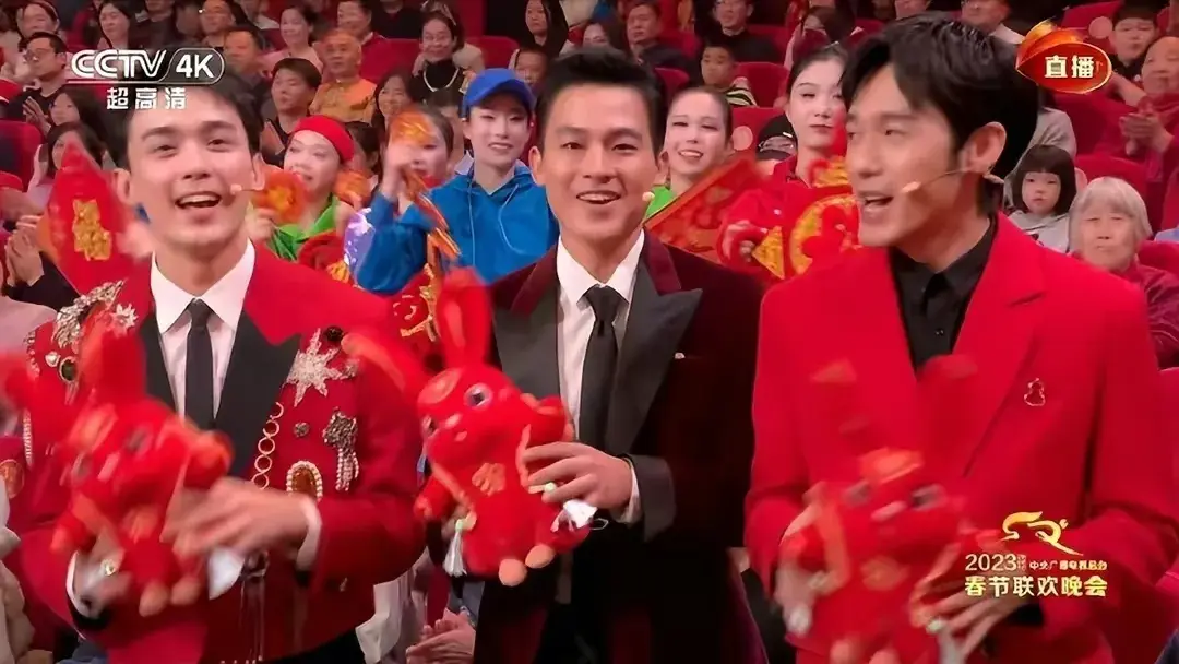 2024春晚官宣，从万众期待变成背景音？赵本山依旧是白月光