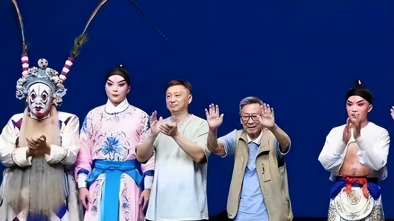 突发噩耗！李幼斌离世，戏剧界从此失去一位艺术家