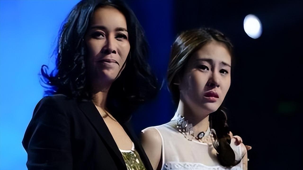 张碧晨|网传张碧晨花3000万买好声音冠军，华晨宇受波及，双双遭网友质疑