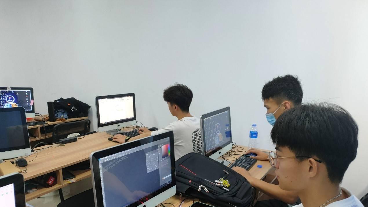 招聘|“侮辱性极强”，一本大学现洗碗工招聘，当年高考550分错付了吗