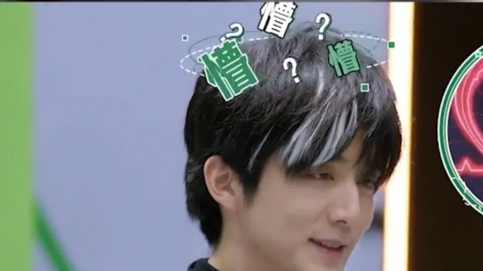 张新成|姚晨问张新成：“你合作过的女演员谭松韵、周雨彤、吴倩请排一个心动值的顺序。”