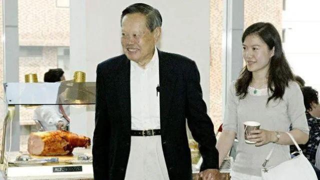 翁帆“惹祸上身”，疑似日本间谍？杨振宁无能为力，真相瞒不住