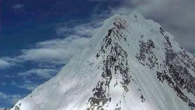 女孩|珠峰登顶世界纪录保持者，太多人认为登顶是一件易事，如何征服一座未知的山峰！
