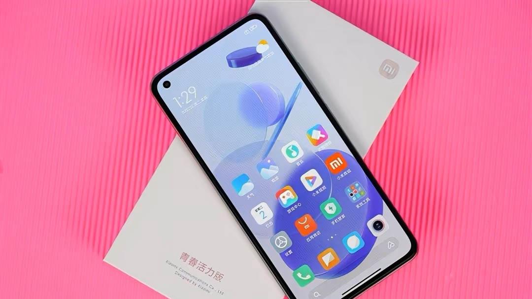 |雷军加速清仓，柔性直屏+骁龙778G+轻薄手感，8+256GB降至1499元