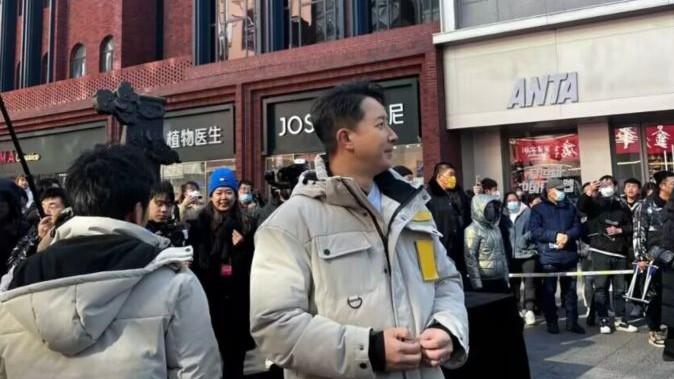 韩庚|39岁韩庚沈阳录节目，皮肤暗黄眼角皱纹明显，近照发福被指油腻