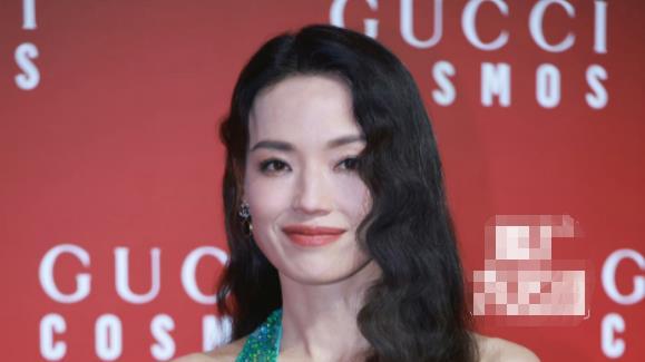 舒淇|瘦成“大头娃娃”的舒淇，证明了中老年女星还是胖点好看