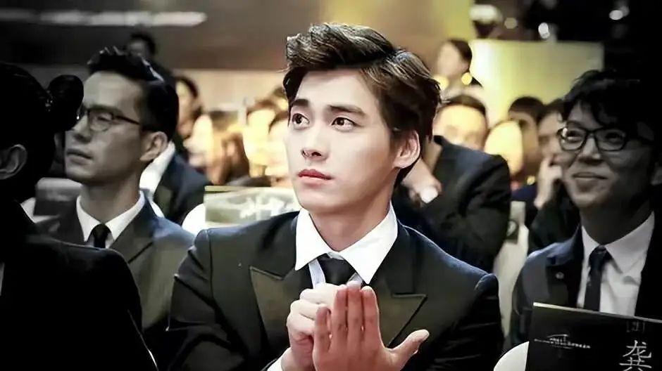 被永久封杀的5位明星，臭名远扬，下场凄惨