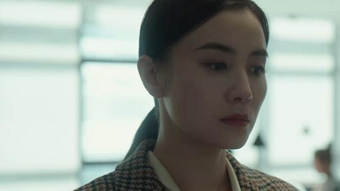 |纵有疾风起：背破包，3天不换衣，烁冰的邋遢，讽刺了职场的虚荣