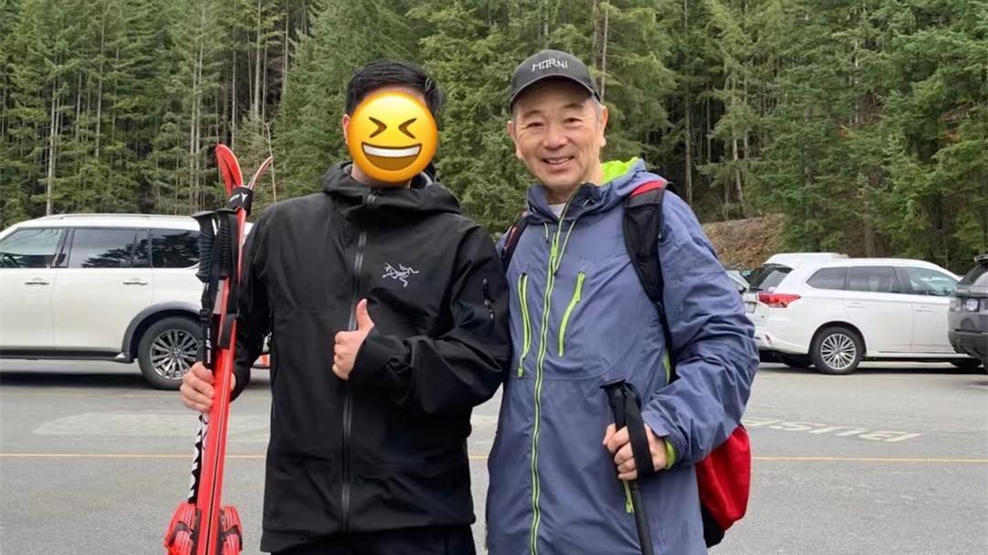 张晨光|知名演员张晨光近况，全家移居加拿大，两鬓头发花白打扮朴素