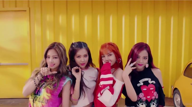 韩国女团BLACKPINK英国国宴走红，受查尔斯国王表扬！