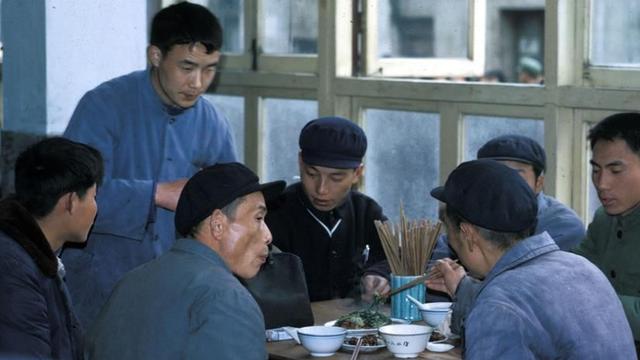 馒头|七十年代去“下馆子”，2块钱在饭店都能吃啥？勾起了满满回忆！