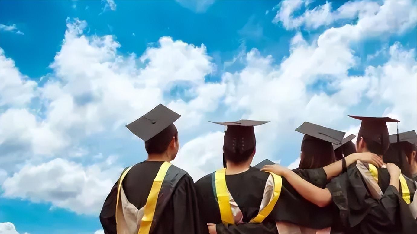 “后会无期，礼貌互删…”女生毕业删除90%同学老师，被骂有病