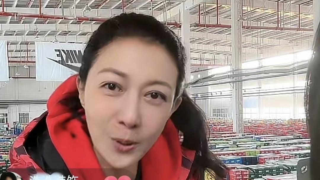 吴绮莉|48岁吴绮莉直播带货，满屏尴尬留言，吴绮莉全然不在意被赞心态好