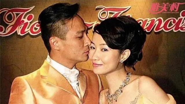 影帝|知名影帝与她一见钟情，婚后19年没做过家务，年近50仍似少女模样